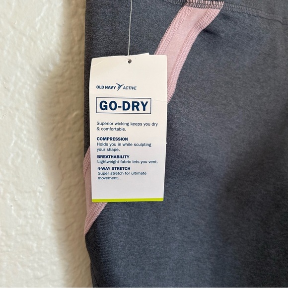 NWT, Old Navy High-Rise Color-Block 7/8 Elevate Compression Leggings, Small - Picture 8 of 11